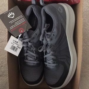 NWT Wolverine steel tow work shoes